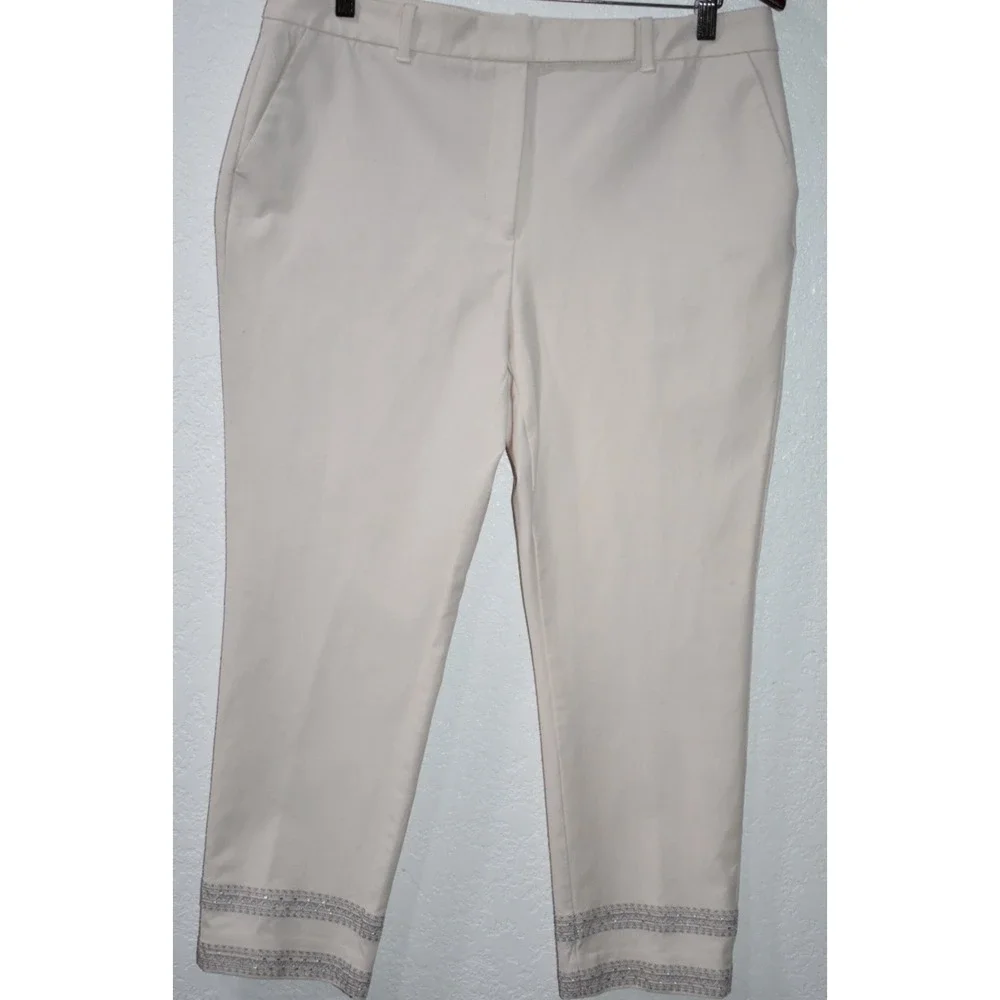 White House Black Market 12 Embroidered THE STRAIGHT CROP Stretch Ivory Cream - Picture 16 of 16